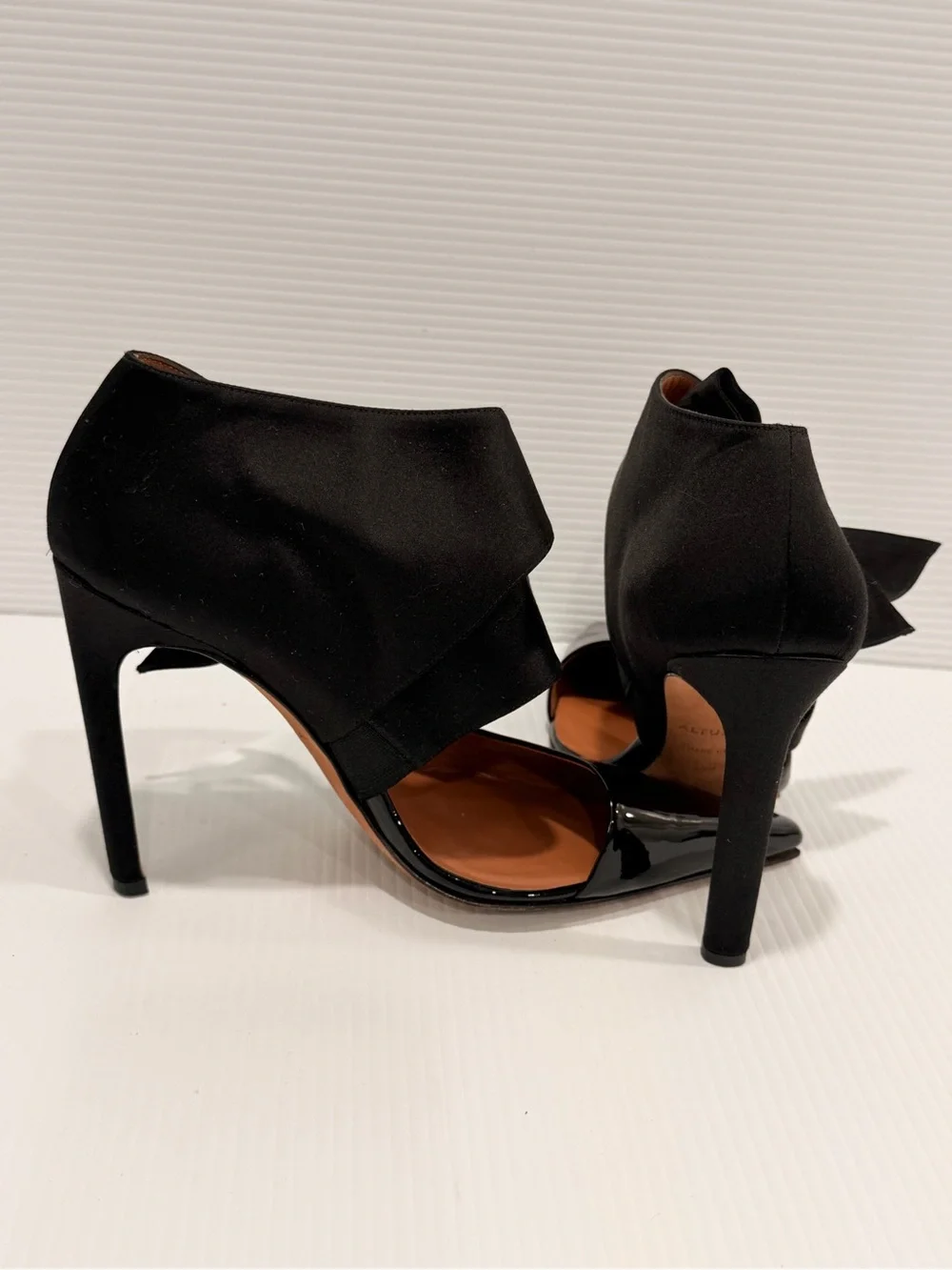Altuzarra Satin and Patent-Leather Bow Pumps